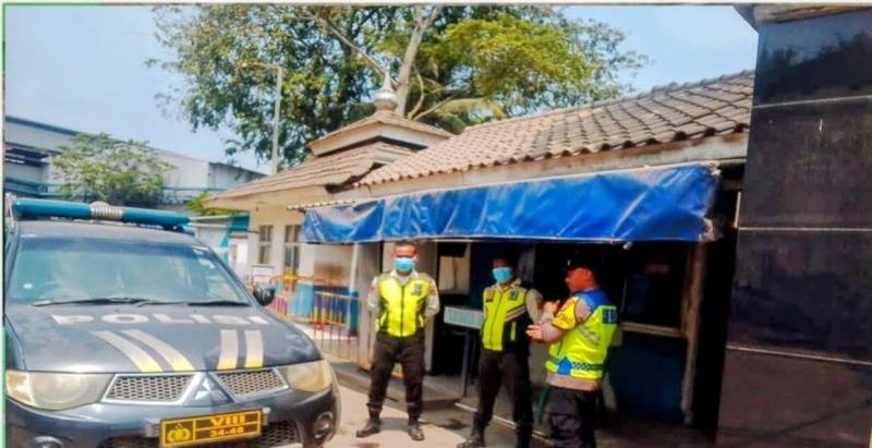 Hampiri Mitra Keamanan, Polsek Pangkalan Monitoring Kondusifitas di PT KPSS saat Lakukan Patroli Prekat