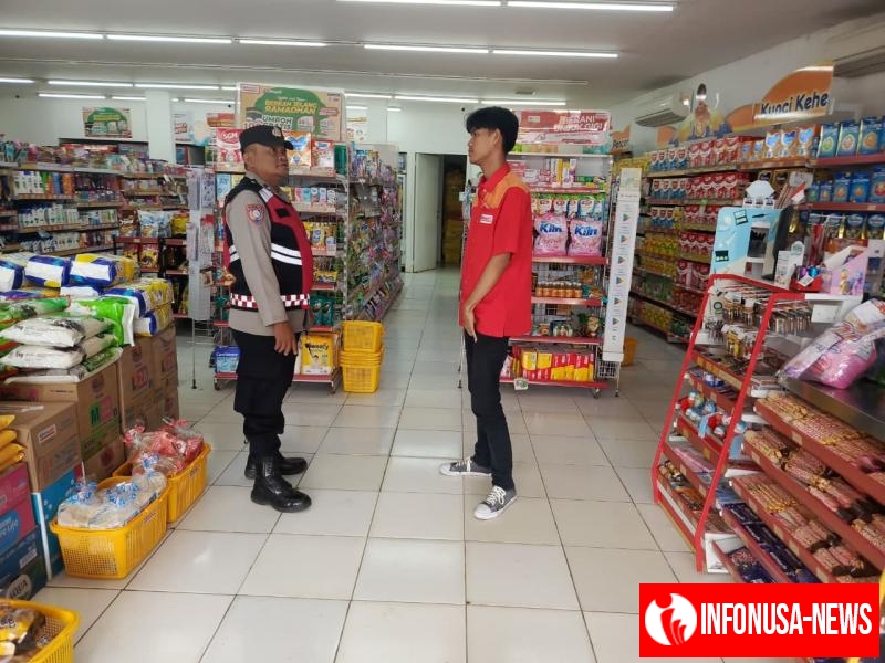 Upaya Antisipasi C3 dan kerawanan lainnya, Laksanakan patroli ke area minimarket dan pertokoan wilayah hukum polsek tempuran.