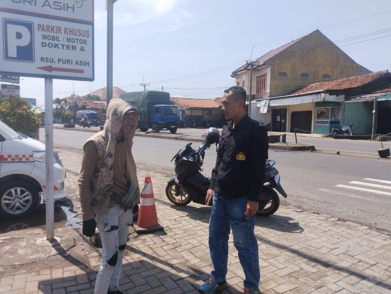 Polsek Jatisari Gelar Operasi KRYD, Tertibkan Pak Ogah dan Parkir Liar di Area RS Puri Asih
