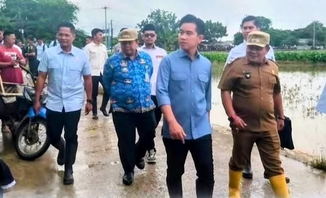Menjemput Harapan di Tengah Genangan: Wapres Gibran Tinjau Banjir Tambun Utara