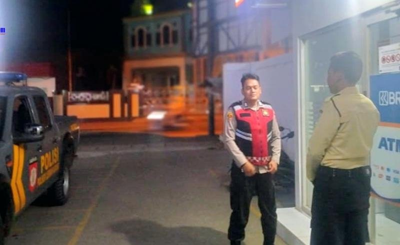 Personel Polsek Lemahabang Laksanakan Patroli KRYD Malam Di Obyek Vital