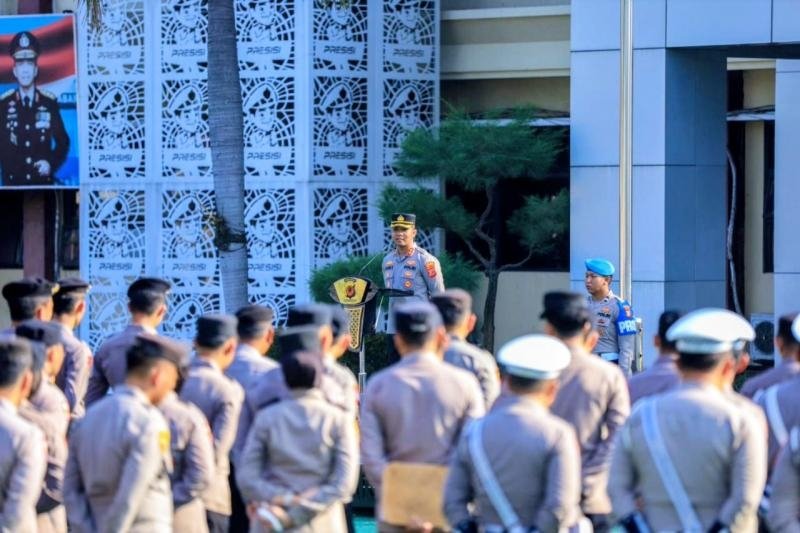 Dua Arahan Tegas Kapolres Karawang, Siaga Pengamanan May Day dan Zero Pelanggaran Anggota