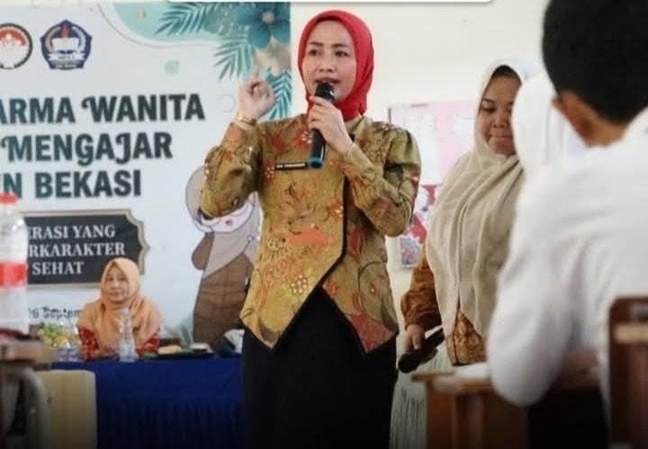DWP Mengajar Hadir di Sekolah, Bekali Remaja Bekasi agar Bijak Memilih Pergaulan