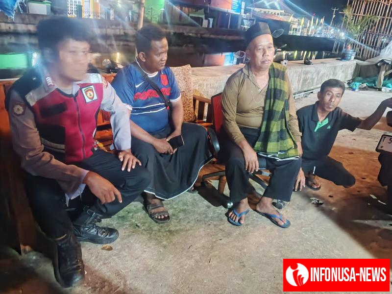 Anggota Polsek Batujaya melaksanakan Kegiatan Ngawangkong bersama Masyarakat Karyamulya