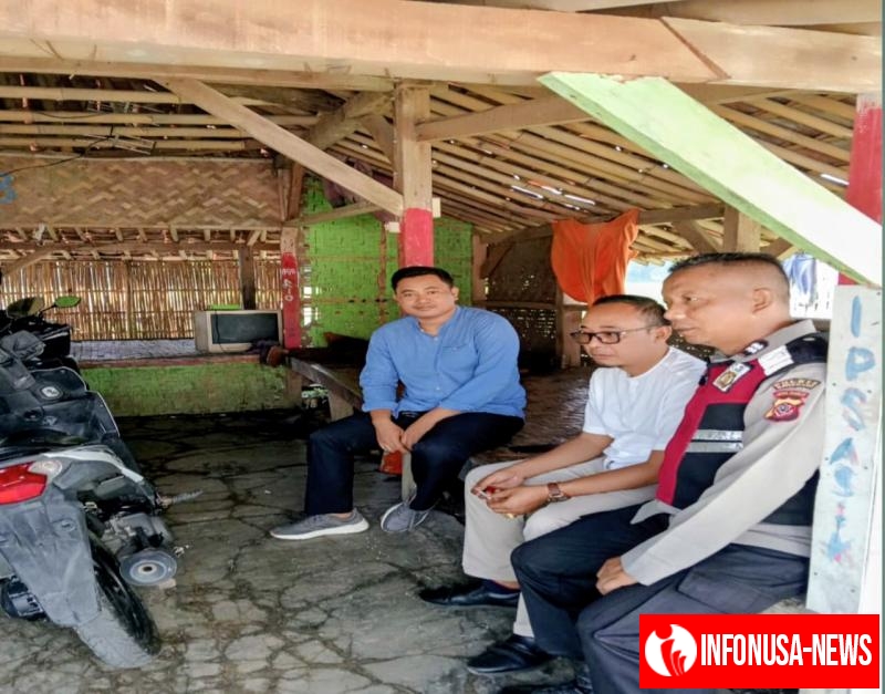 Patroli Siang Personil Polsek Tegalwaru Sambang Warga Kampung Tegalmalang Dialog Humanis Ajak Waspada