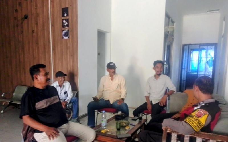 Bhabinkamtibmas Desa Pisangsambo melaksanakan Sambang dan Silaturahmi kepada masyarakat