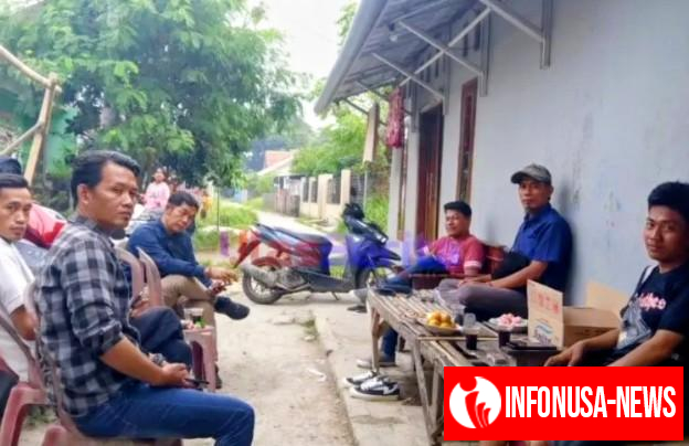 Wujud Solidaritas, Keluarga Besar Jurnalis Karawang Bersatu (JKB) Sambangi Rumah Duka Pemimpin Redaksi Tinta Merah.net