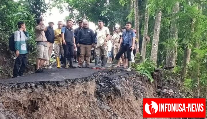 Wabup Sukabumi H. Andreas Tinjau Jembatan Putus di Desa Loji Kecamatan Simpenan, Pastikan Mitigasi Darurat Berjalan Baik 