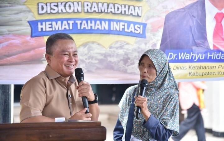 Hadirkan Pangan Terjangkau Jelang Ramadan, Bupati Kuningan Buka GPM “Padaringan” di Panawuan