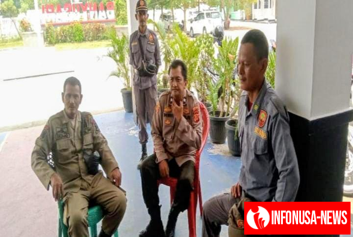 Anggota Polsek Banyusari Melaksanakan Sosialisasikan Bahaya Judi Online Kepada Masyarakat