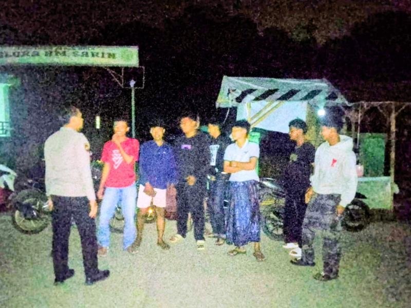 Anggota Polsek Tirtajaya melaksanakan Patroli Prekat dan Giat KRYD dalam rangka Antisipasi GU Kamtibmas
