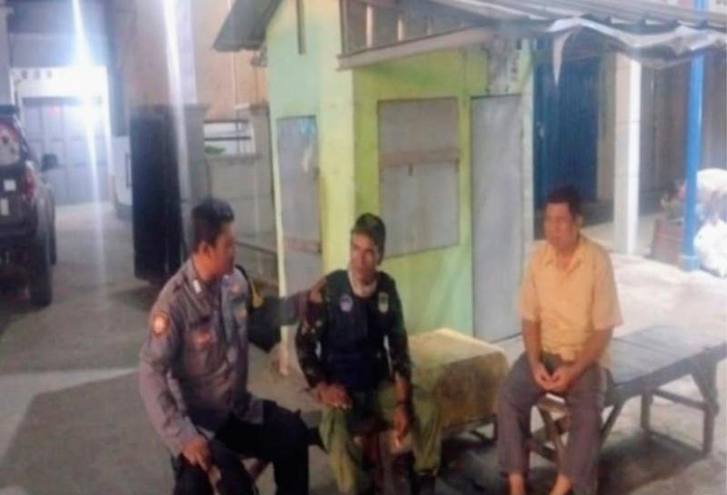 Upaya Kapolsek Banyusari Ikut Serta Dalam Giat Ronda Bersama Warga Binaan