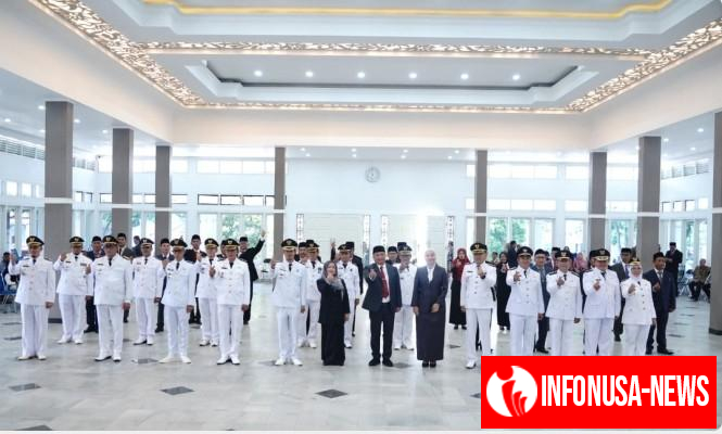 Bupati Garut Abdusy Syakur Amin Lantik PNS dalam Jabatan Administrator Camat dan Sekretaris Kecamatan di Lingkungan Pemkab Garut