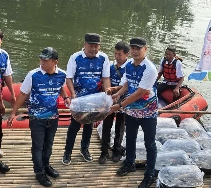 Mancing Lele Gratis Semarakkan HUT Karawang ke-393, Warga Tumpah Ruah Nikmati Pesta Rakyat