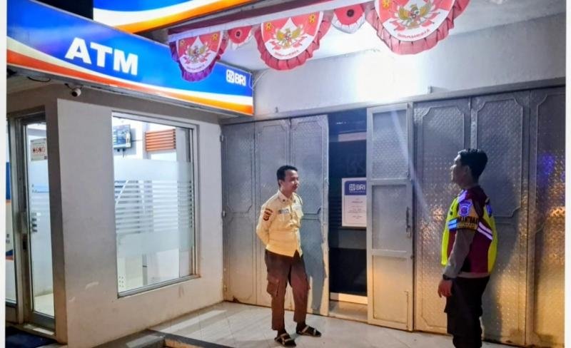 Polsek Pangkalan Laksanakan Tugas Patroli Wilayah, Tinjau Situasi Kondusifitas di Cabang Unit Perbankan