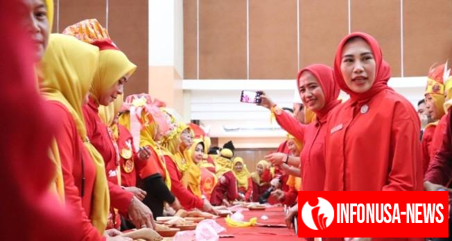 Tim Penggerak TP-PKK Kabupaten Bekasi, Semarak Peringati HKG PKK ke-53, Dari Fashion Show Hingga Lomba Ngulek Sambel
