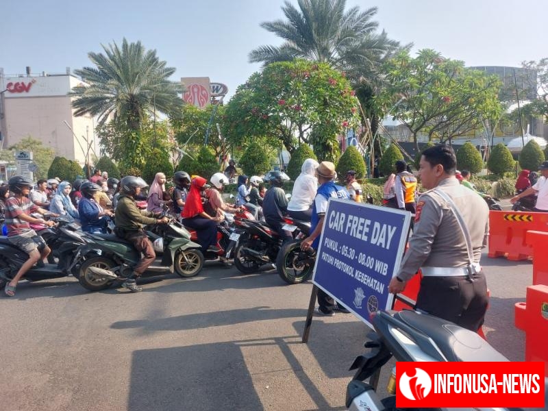 Satlantas Polres Karawang Jaga Kamseltibcarlantas saat Kegiatan Car Free Day Berlangsung
