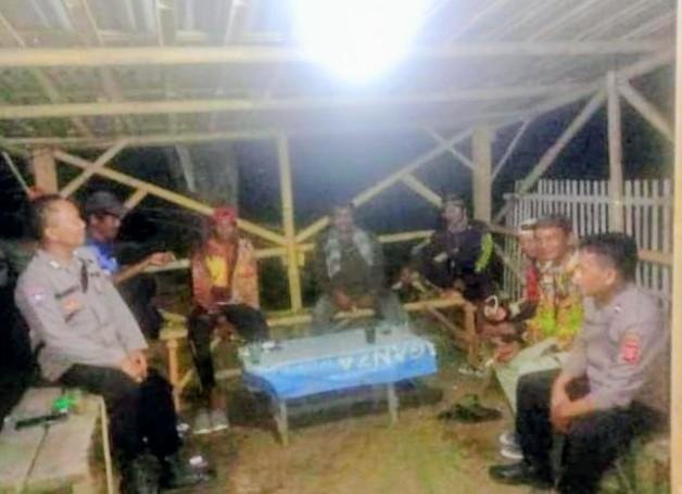 Polsek Pedes Sambang Di Malam Hari Himbau Masyarakat Waspada Kejahtan
