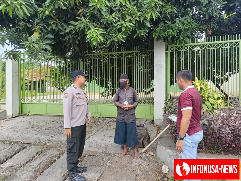 Polsek Kotabaru Rutin Gelar Jumat Berkah Bagikan Nasi Bungkus