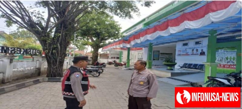 Personil Polsek Sampaikan Humanis Agar Waspada ke Petugas Jaga Puskesmas Loji Saat Patroli Siang
