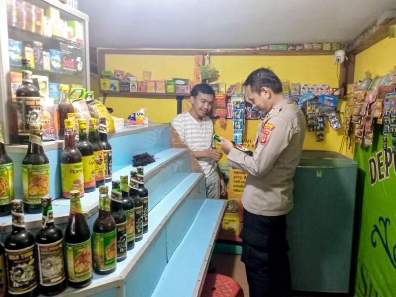 Polisi Tirtajaya tingkatkan Giat Cipta Kondisi KRYD dengan sasaran Minuman Keras dan Miras Oplosan di Wilayah Binaan