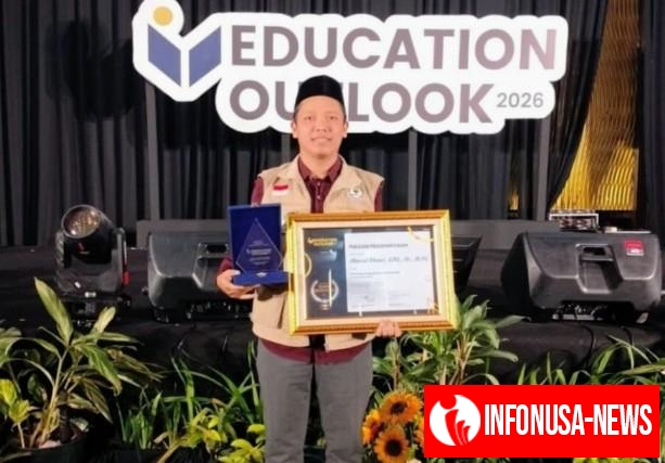 Ahmad Khoeri, Guru SMPN 1 Bangodua Harumkan Nama Kabupaten Indramayu Atas Kiprahnya Gigih di Bidang Literasi