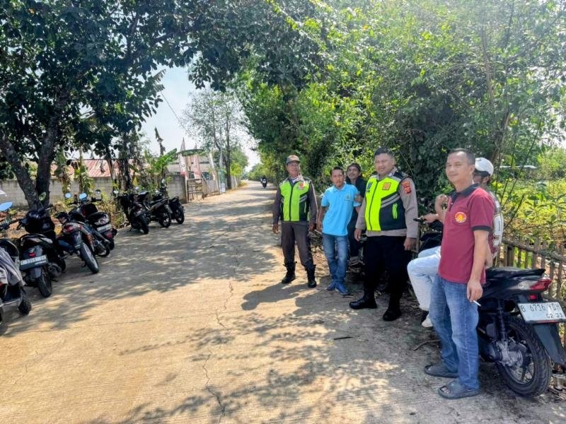 Cegah Kenakalan Remaja, Bhabinkamtibmas Polsek Telagasari Berikan Penyuluhan di Desa Linggarsari
