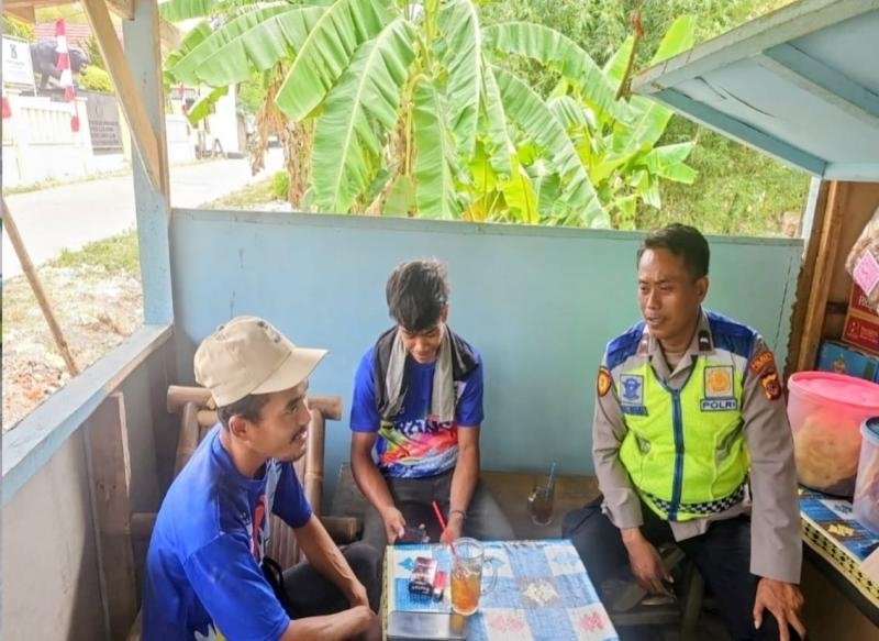 Polisi di Pangkalan Sambangi Warga Kampung Karajan, Rutin Sampaikan Sosialisasi Bahaya TPPO Kepada Masyarakat