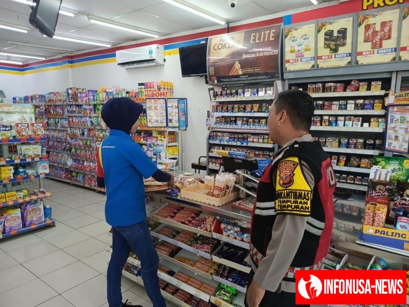 Antisipasi C3 dan Kerawanan Lainnya, Laksanakan Patroli ke Area Minimarket dan Pertokoan Wilayah Hukum Polsek Tempuran.