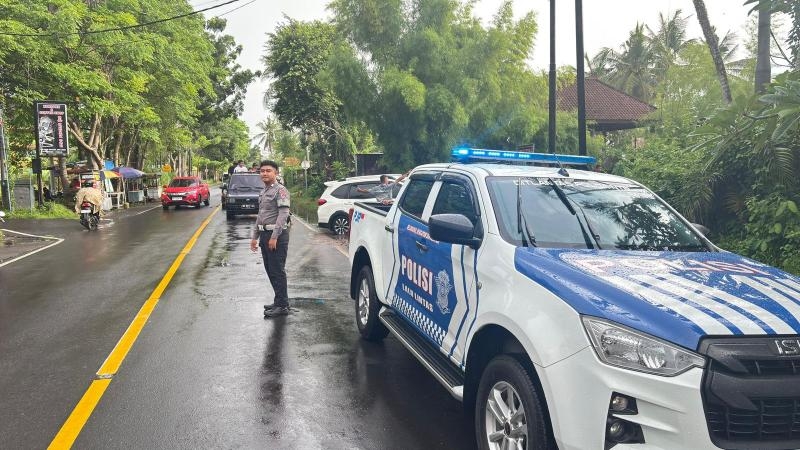 Pastikan Kenyamanan Masyarakat Berlalulintas, Satgas Pam Jalur Ope Lilin 2025, Perketat Pengamanan Jalur di Titik Vital Kota Mataram
