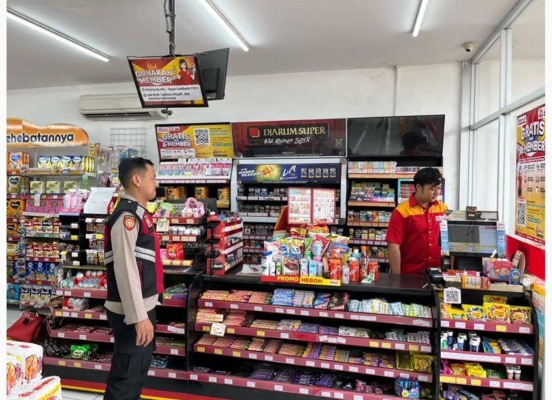 Upaya Polsek Pangkalan Laksanakan Patroli Prekat, Cegah Gukamtibmas di Pertokoan Minimarket