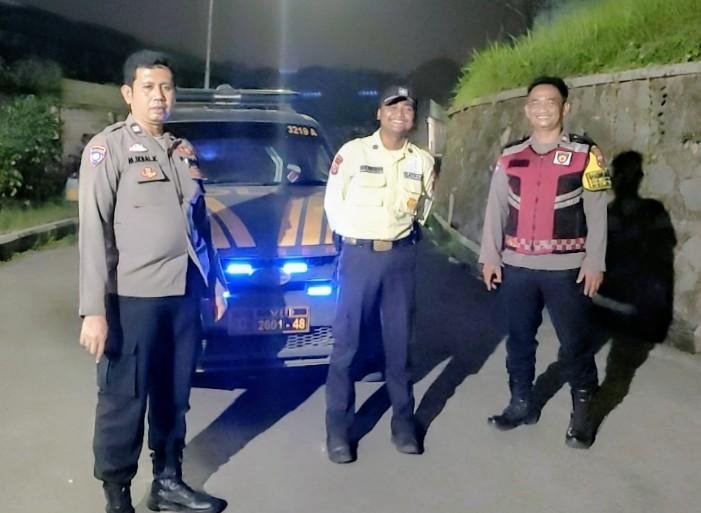Antisipasi Gangguan Kamtibmas, Polsek Klari Patroli Malam Sambang Security PT. UDI