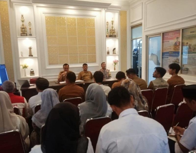 Kapolsek Pangkalan Bersama Forkopicam Hadiri Rapat Minggon