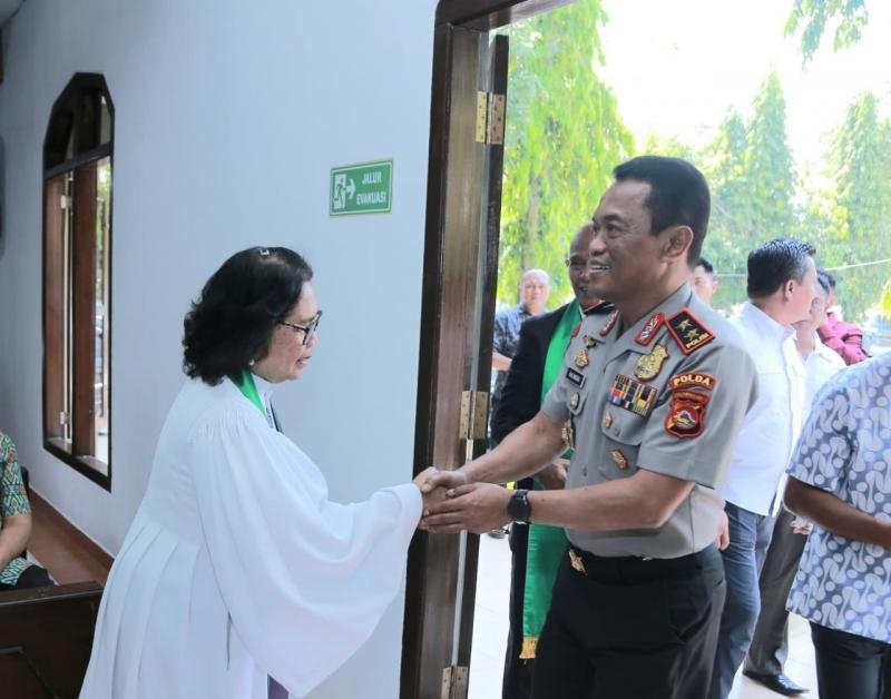Kapolda NTB Gelar Minggu Kasih di Gereja Imanuel Mataram, Perkuat Toleransi dan Kamtibmas