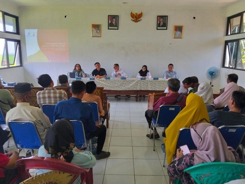 Kapolsek Banyusari Hadiri Triwulan dan Lokakarya Mini di UPTD Puskesmas Gempol