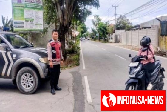 Bripka Satim Prekat Polsek Banyusari Kembali Lakukan Giat Patroli Jalan Raya Antisipasi Kejahatan