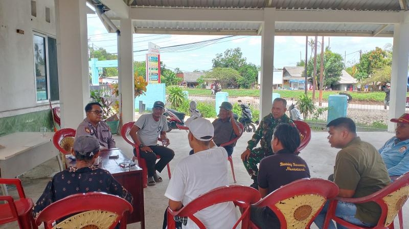 Sinegritas TNI-POLRI dilakukan Oleh Anggota Polsek Batujaya dan Anggota Koramil Batujaya