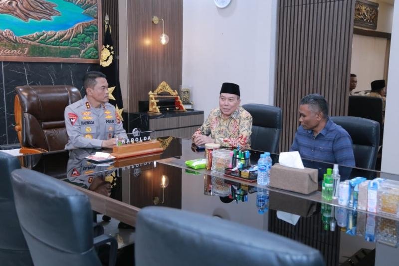 Kapolda NTB Terima Kunjungan Silaturahmi Anggota DPR RI Muazzim Akbar, Perkuat Sinergi Jaga Kamtibmas