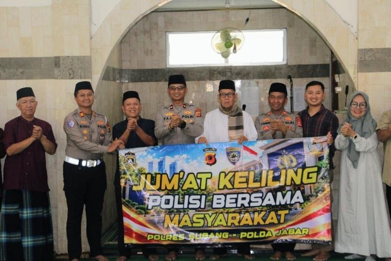 JUMAT CURHAT KAH, WAKAPOLRES SUBANG TAMPUNG ASPIRASI DAN KELUHAN MASYARAKAT TERKAIT KAMTIBMAS