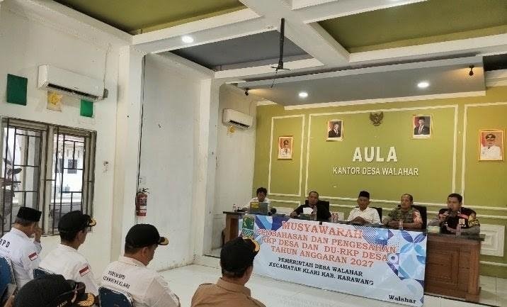 Minggon Desa Walahar, Bhabinkamtibmas Polsek Klari Imbau Warga Cegah Karhutla