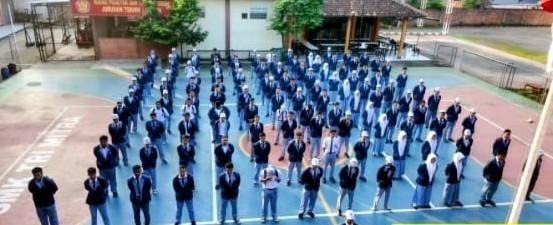SMK Tri Mitra Kotabaru Dorong Generasi Cerdas Melalui Program Selasa Literasi