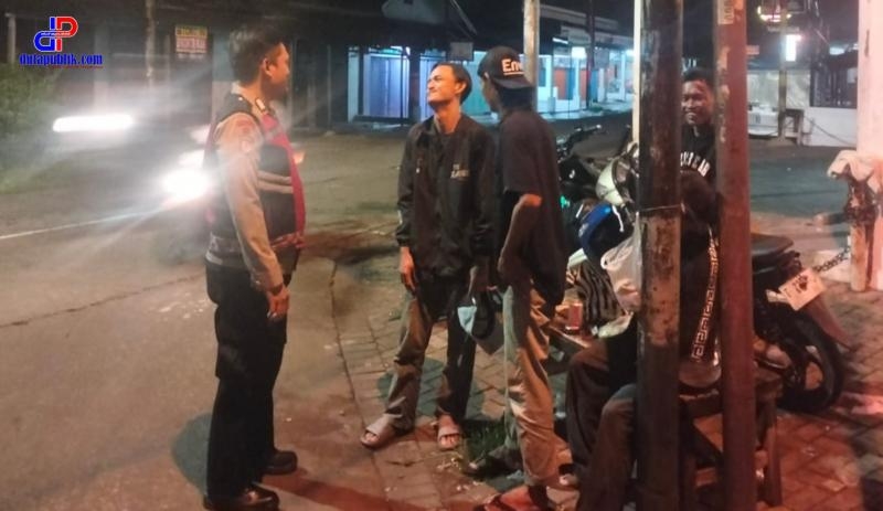 Personel Polsek Lemahabang Imbau Remaja Hindari Peredaran Dan Penyalahgunaan Obat Terlarang 