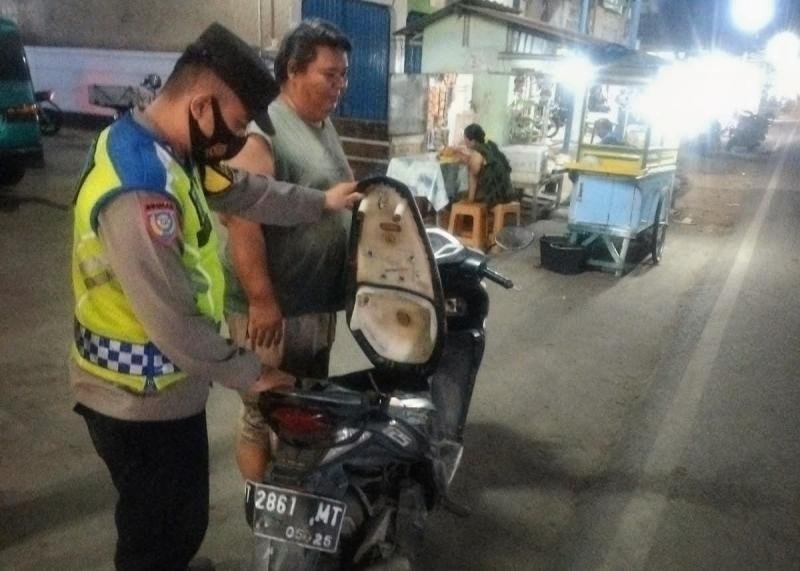 Polisi Polsek Banyusari Gencar Melaksanakan Razia Sepeda Motor Berknalpot Brong