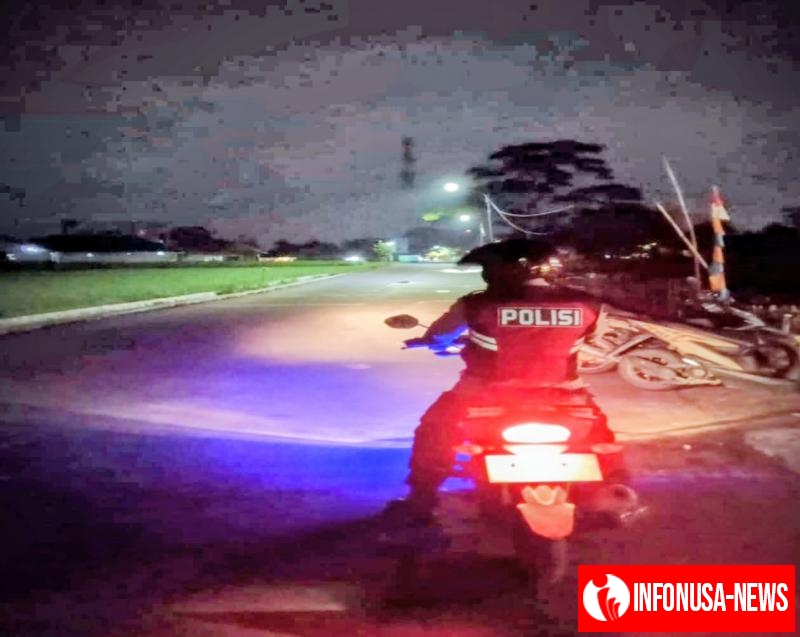 Jalan Baru Sangkuriang Desa Cintalaksana Dimonitor Personil Polsek Tegalwaru Saat Patroli Malam Cegah Kejahatannya 