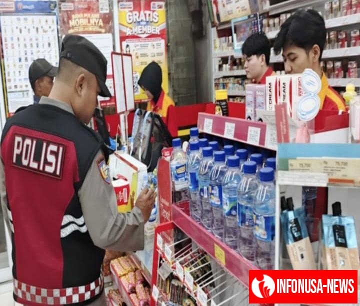 Pastikan Miimarket di Wilayah Loji Aman dari Kejahatan, Personil Polsek Tegalwaru Patroli Malam