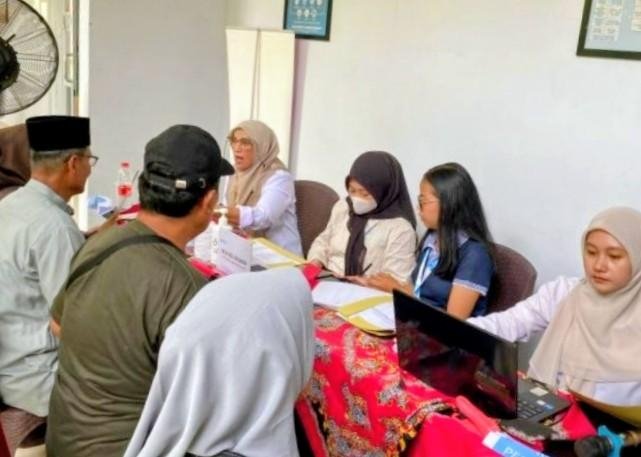 Sentuhan Sehat untuk Tamu Allah, Ratusan Calon Haji Karawang Jalani Vaksinasi
