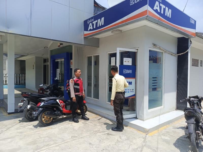 Personil Pollsek Tempuran Laksanakan Patroli perbankan di wilayah hukumnya, Guna keamanan dan kenyamanan Nasabah