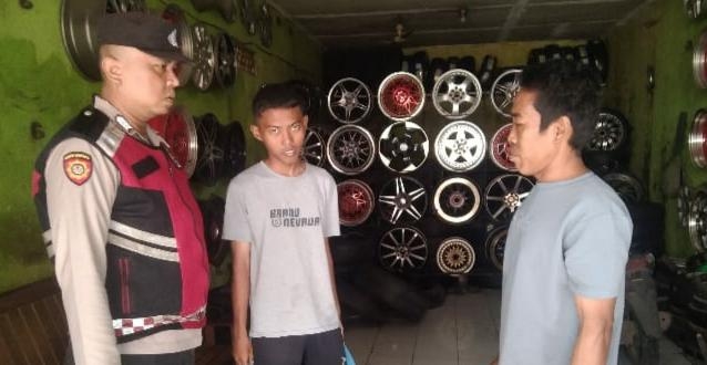 Cegah TPPO, Polsek Rengasdengklok, Laksanakan Sosialisasi Kepada Warga Masyarakat Desa Amansari