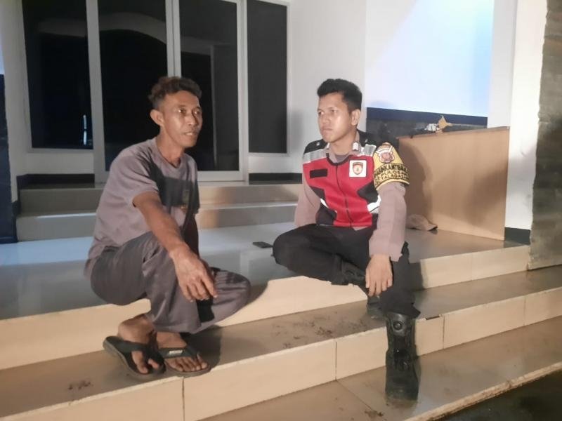 Bhabinkamtibmas Polsek Telagasari Laksanakan Siskamling Antisipasi Gukamtibmas