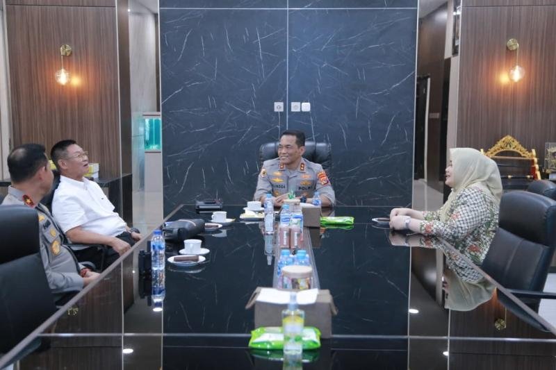 Kapolda NTB Terima Kunjungan Wagub NTB, Perkuat Sinergi Jaga Kamtibmas dan Dukung Pembangunan Daerah